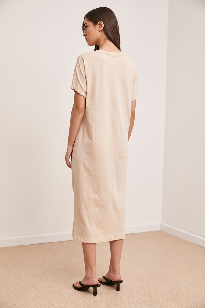 שמלת וי סינגל שליצים