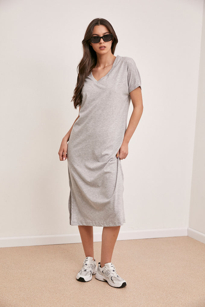 שמלת וי סינגל שליצים