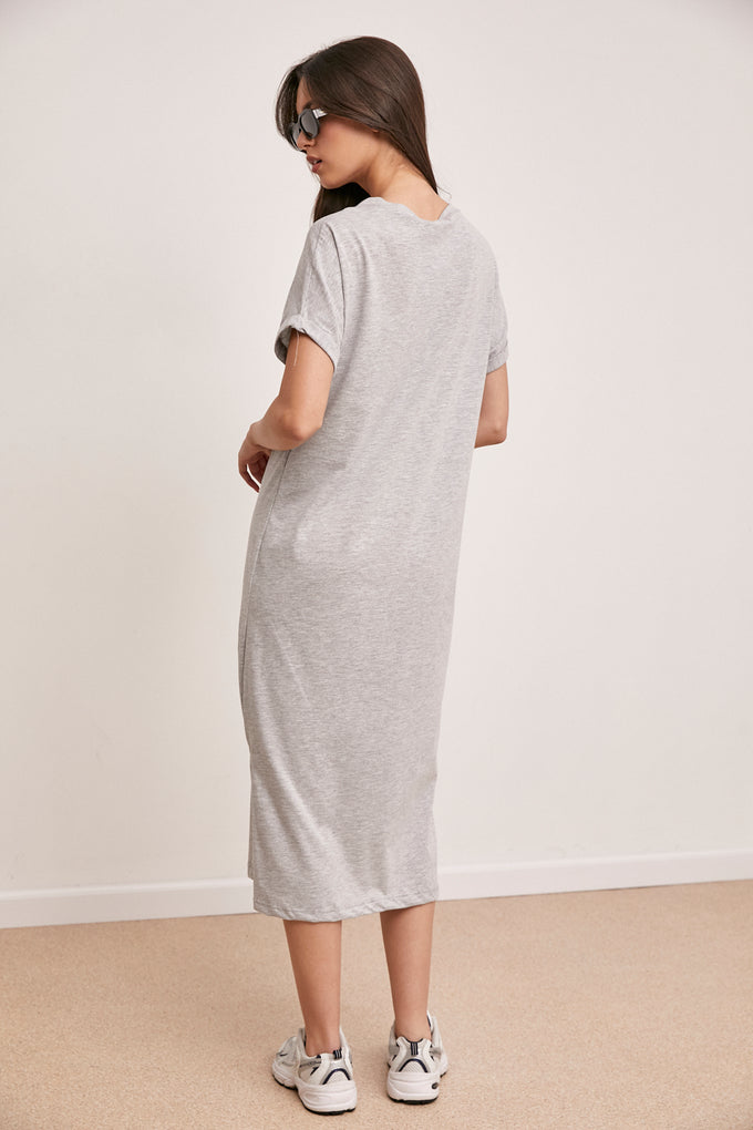 שמלת וי סינגל שליצים