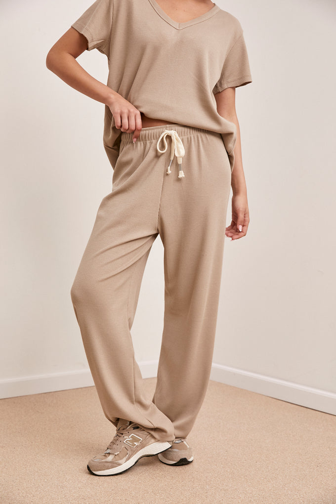 חליפת וי וופל מיליה