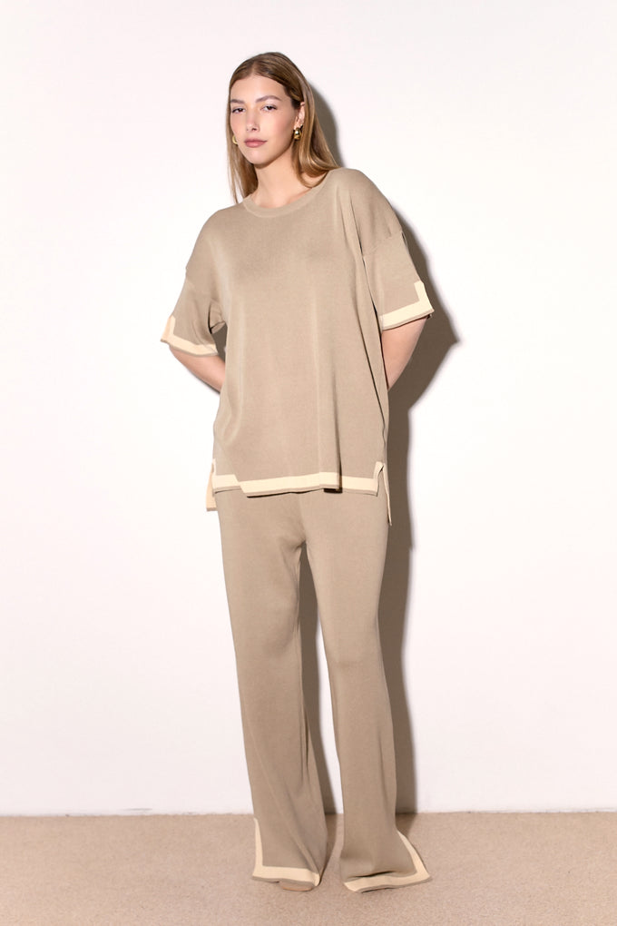 חליפת סריג אלמה