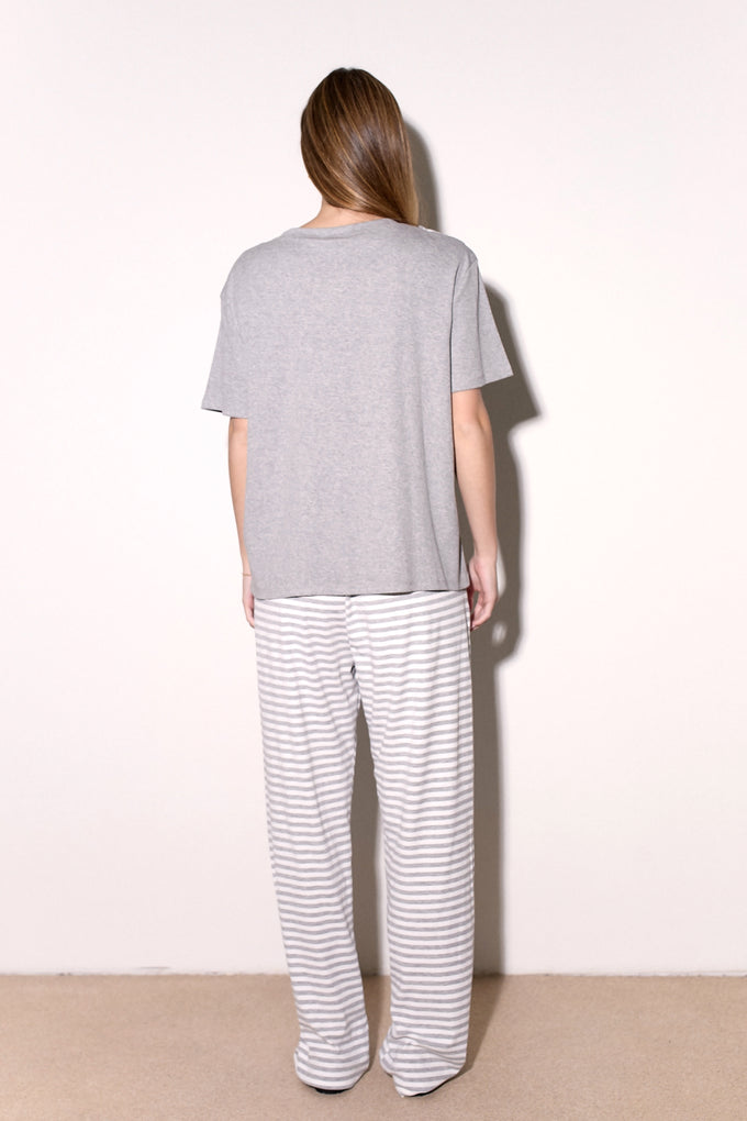 חליפת עניבה פסים