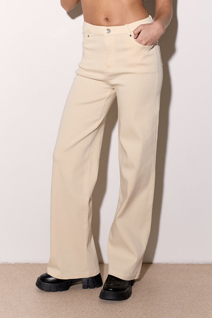 מכנסי 5 פוקטס מתרחבים