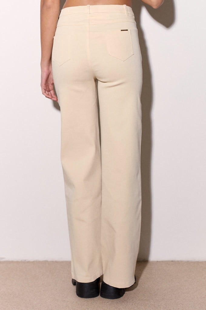 מכנסי 5 פוקטס מתרחבים