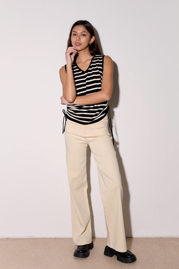 גופית סריג וי פסים