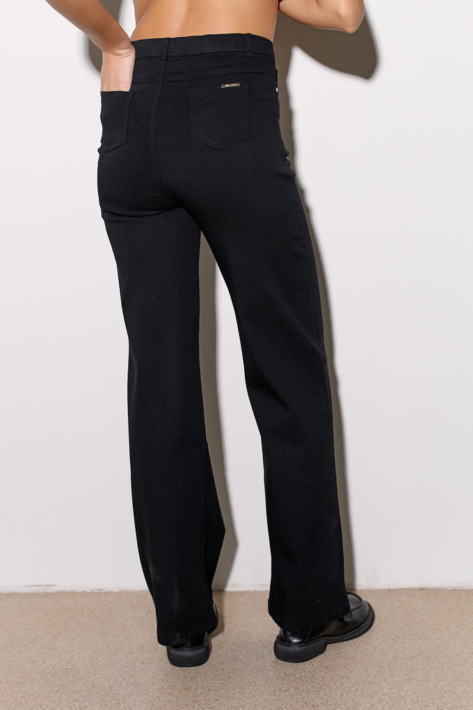 מכנסי 5 פוקטס מתרחבים