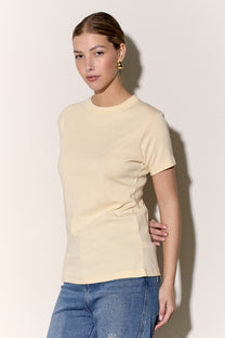 חולצת ניקי פיינריב תפר בגב