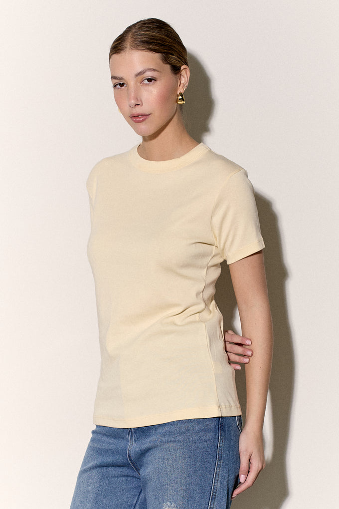 חולצת ניקי פיינריב תפר בגב