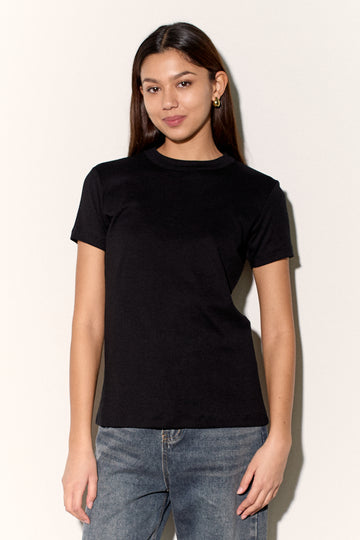 חולצת ניקי פיינריב תפר בגב