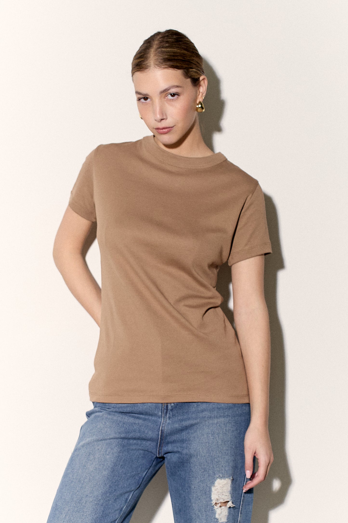 חולצת ניקי פיינריב תפר בגב