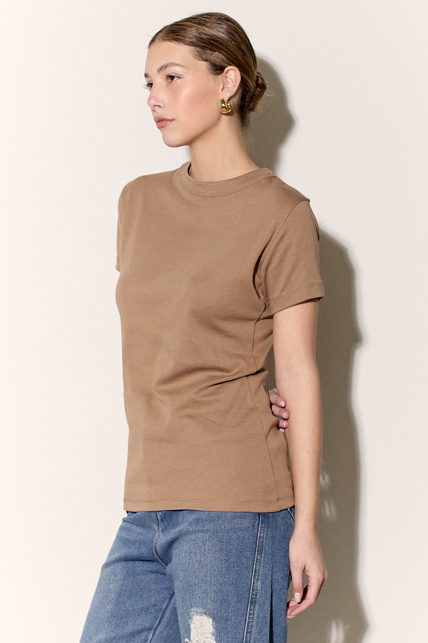 חולצת ניקי פיינריב תפר בגב