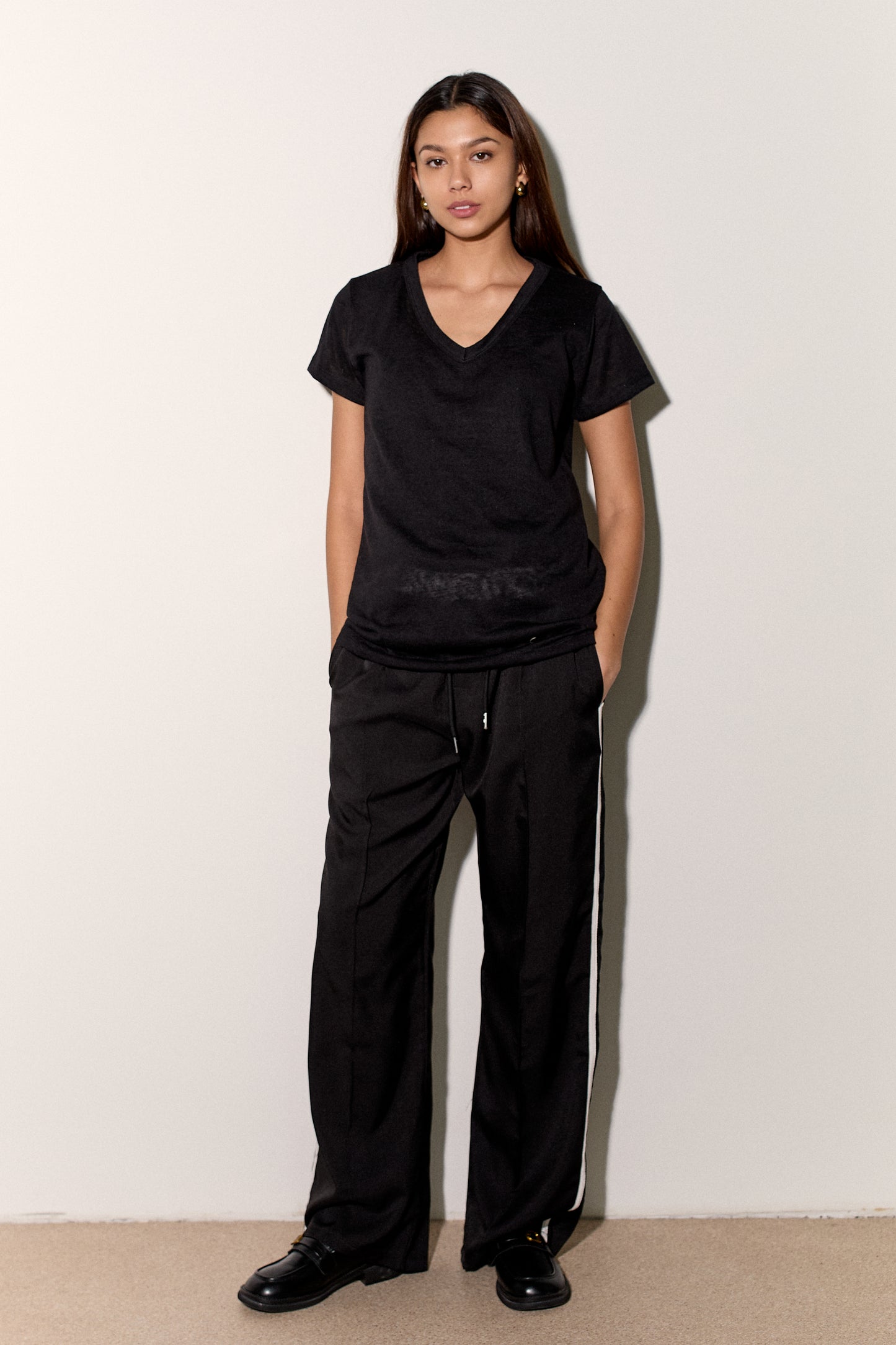 חולצת וי סלאב מוס