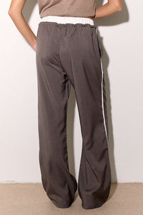 מכנסי טיפאני