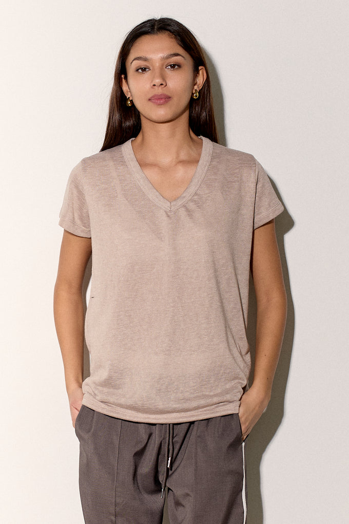 חולצת וי סלאב מוס