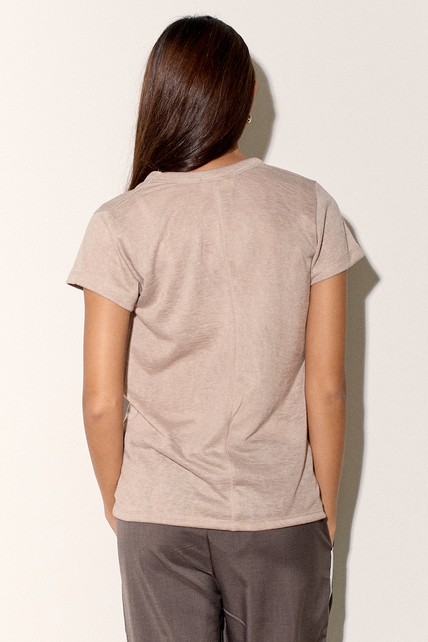 חולצת וי סלאב מוס