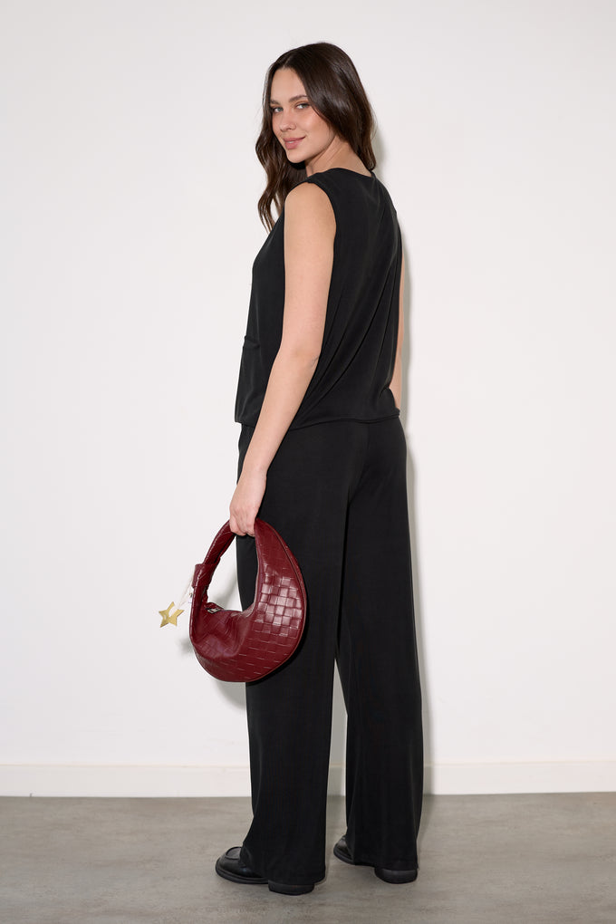 חליפת ווסט דואל