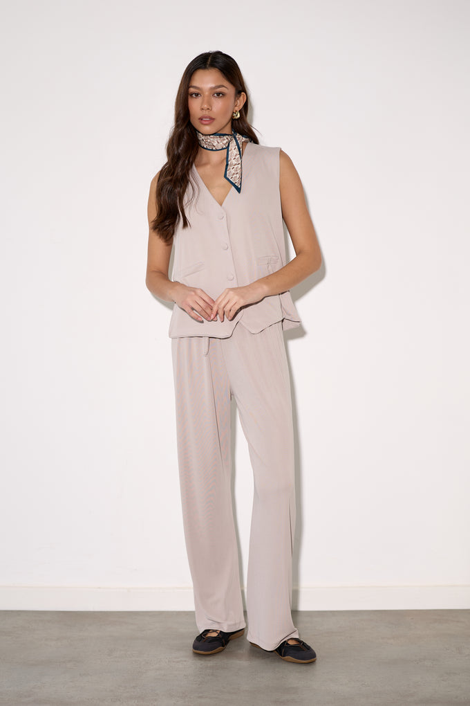 חליפת ווסט דואל