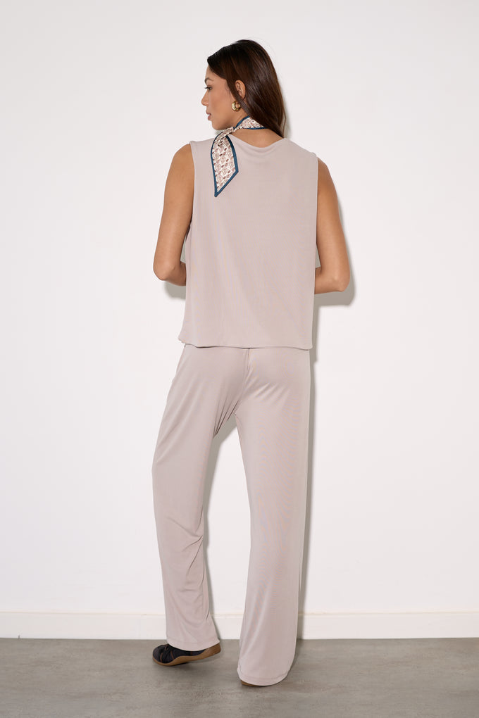 חליפת ווסט דואל