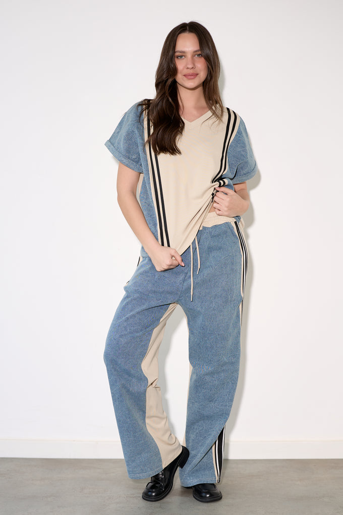 חליפת וי שילוב ג'ינס