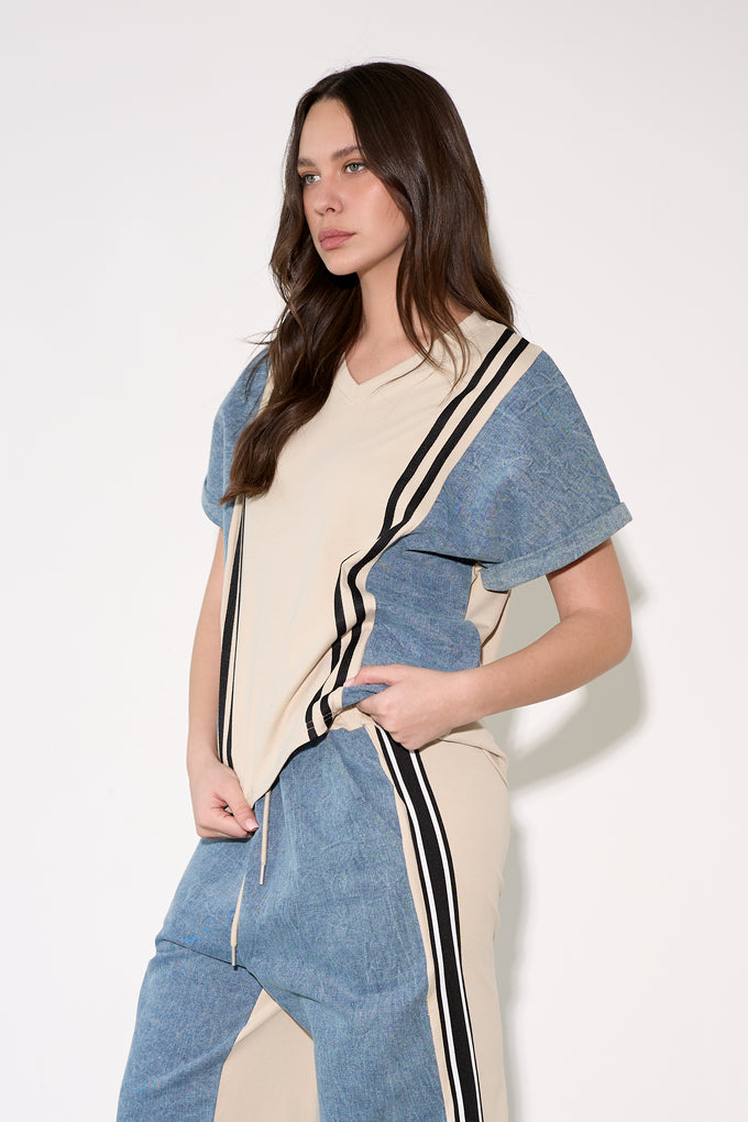 חליפת וי שילוב ג'ינס