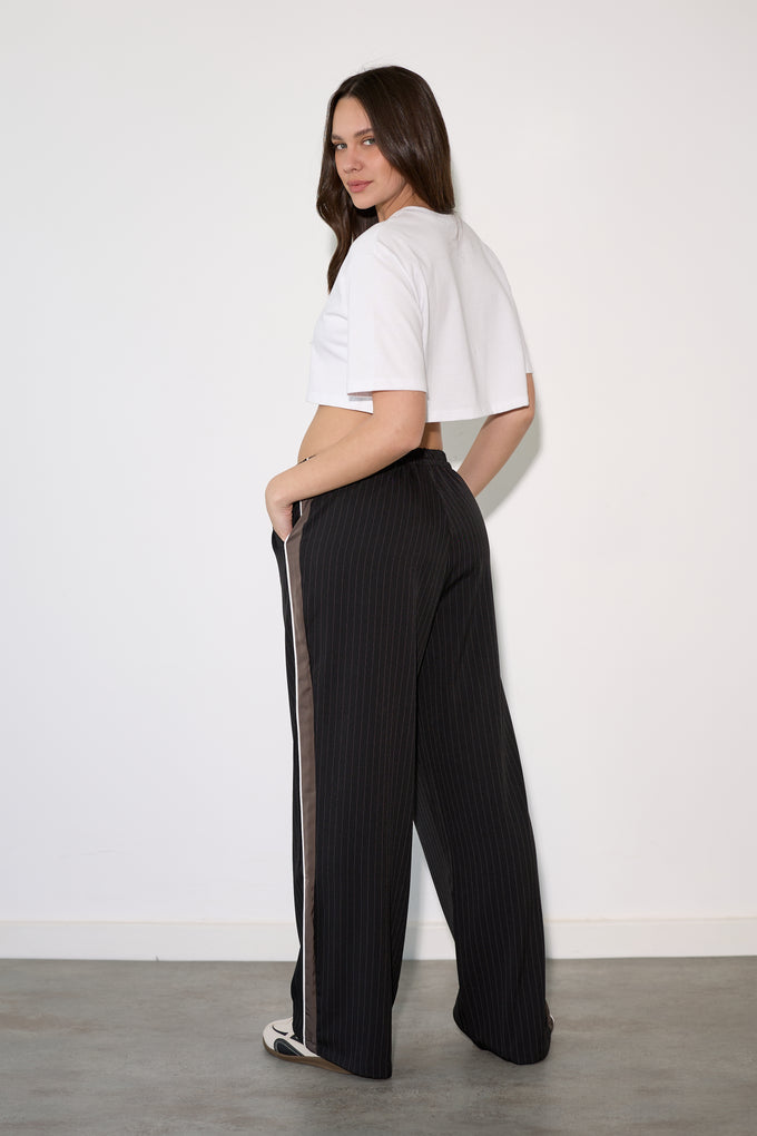 מכנסי פסים ג'יני