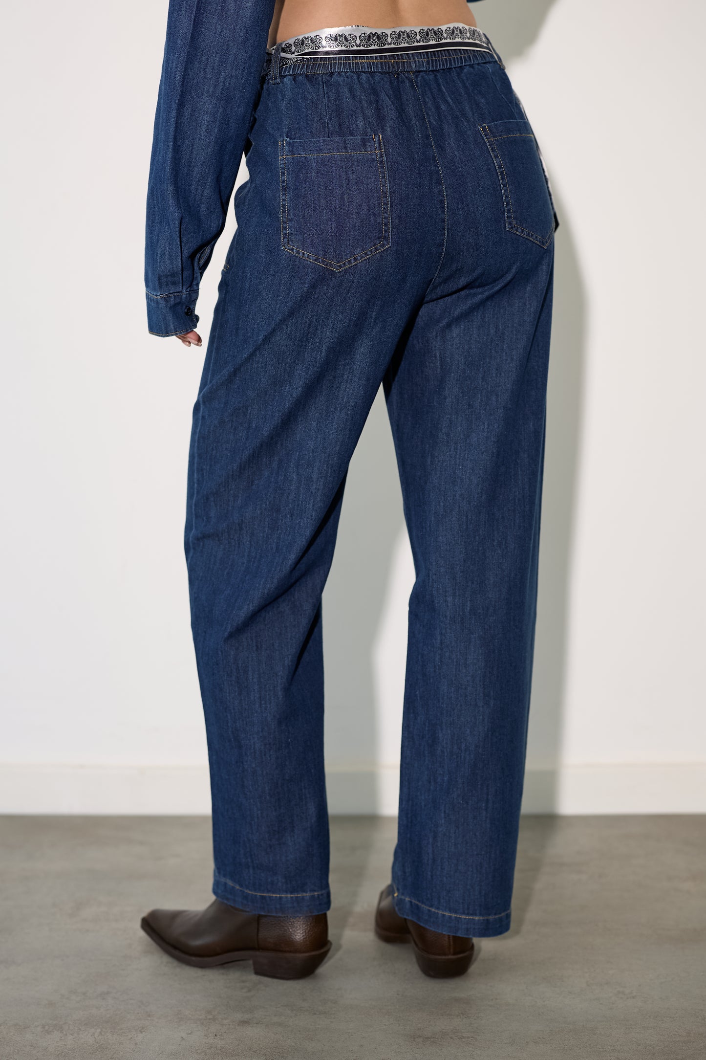 ג'ינס אלכסיה