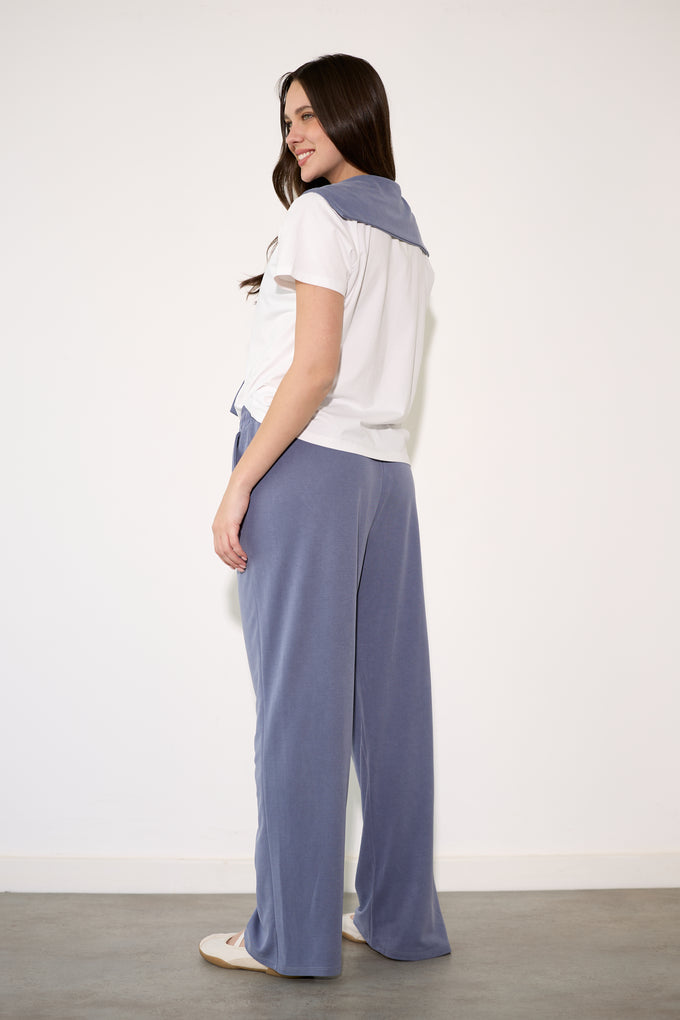 חליפת ניקולאס