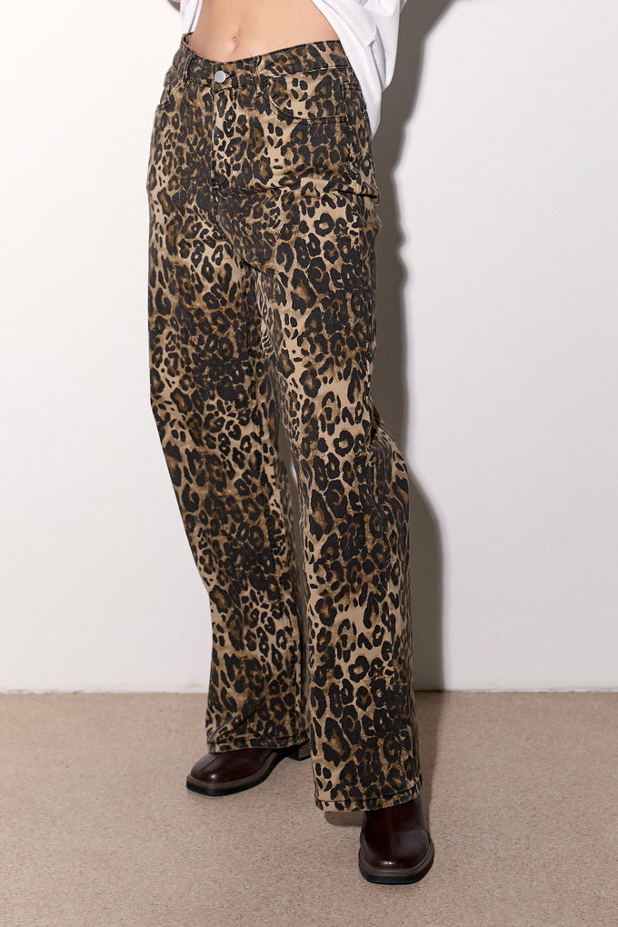 ג'ינס ליאופרד