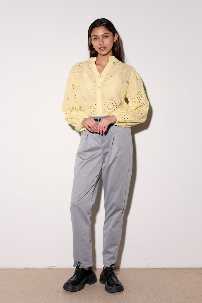 חולצת קרושה מכופתרת