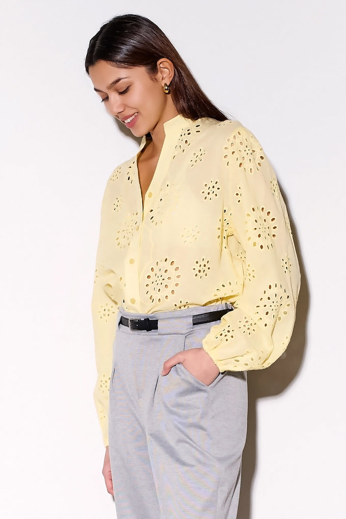 חולצת קרושה מכופתרת