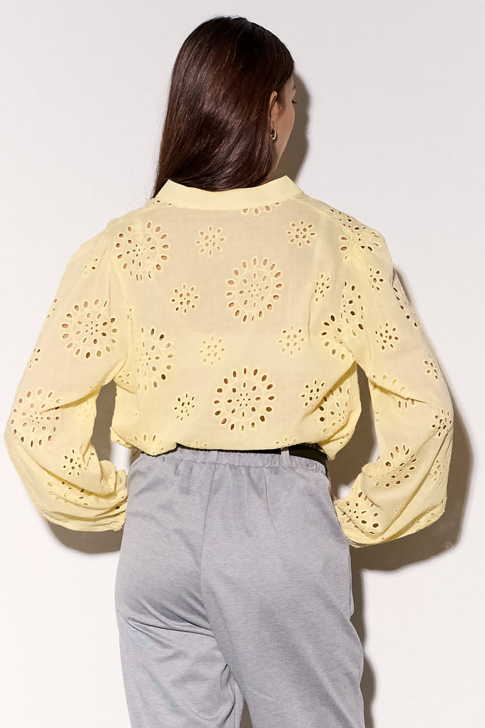 חולצת קרושה מכופתרת