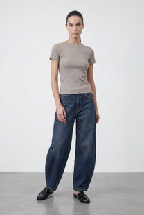 חולצת ניקי פיינריב תפר בגב