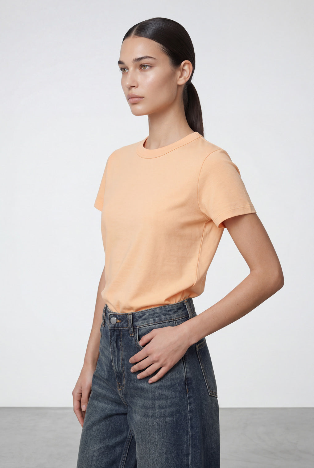 חולצת ניקי פיינריב תפר בגב