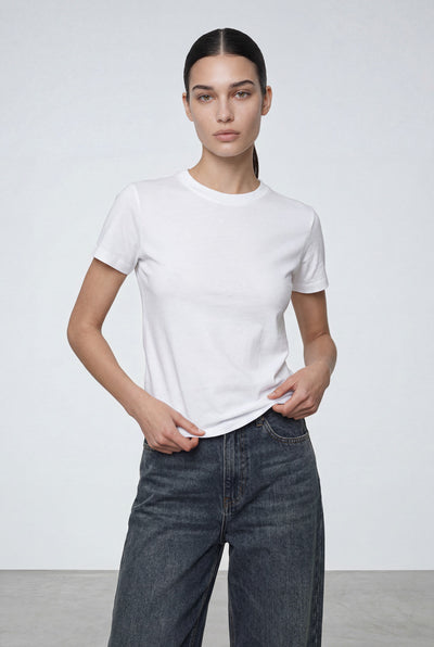 חולצת ניקי פיינריב תפר בגב