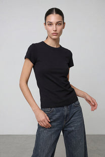 חולצת ניקי פיינריב תפר בגב