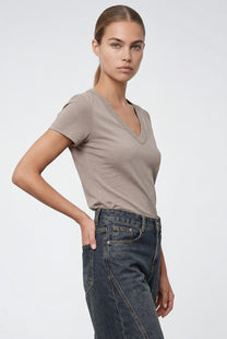 חולצת פיינריב גולי תפר בגב