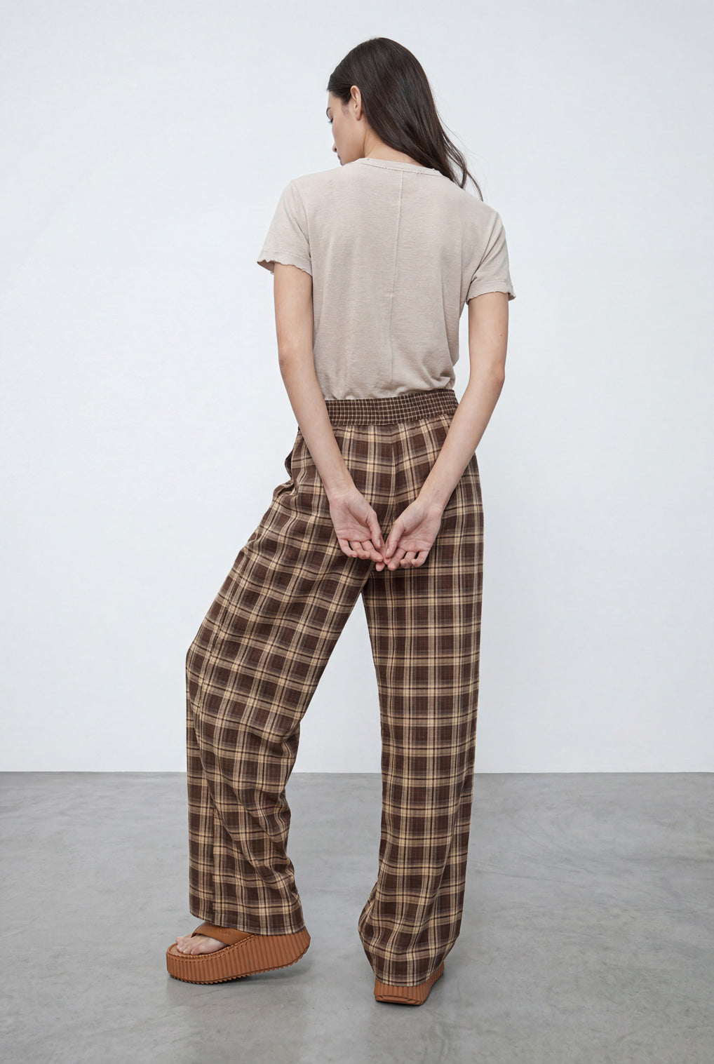 חולצת ניקי סלאב שקפקפה