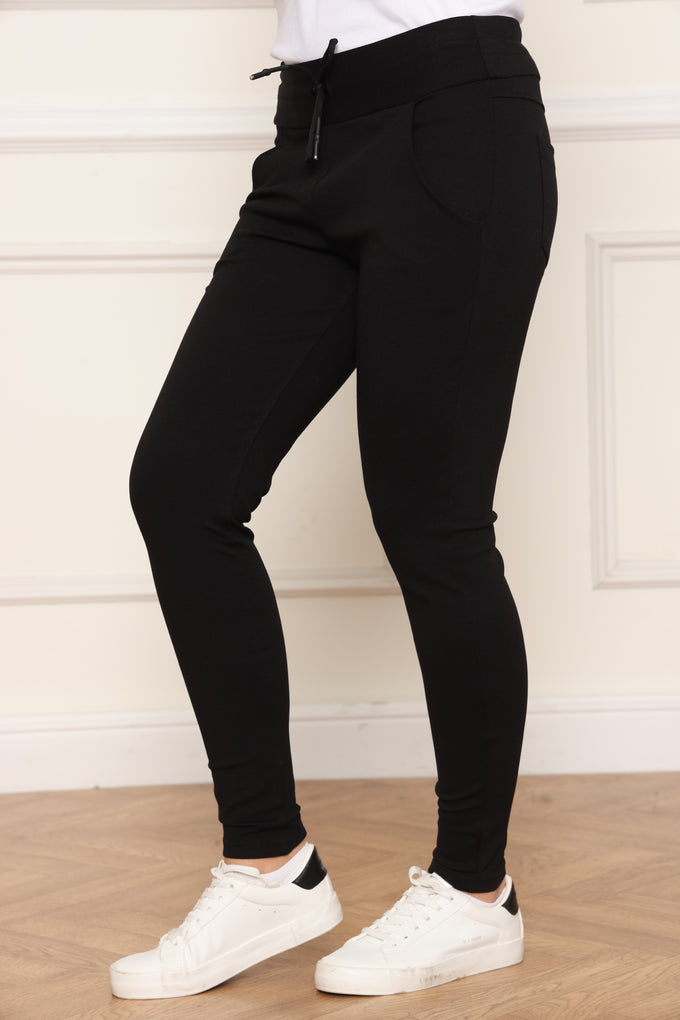 מכנסי גרסי מחטבים עם שרוך