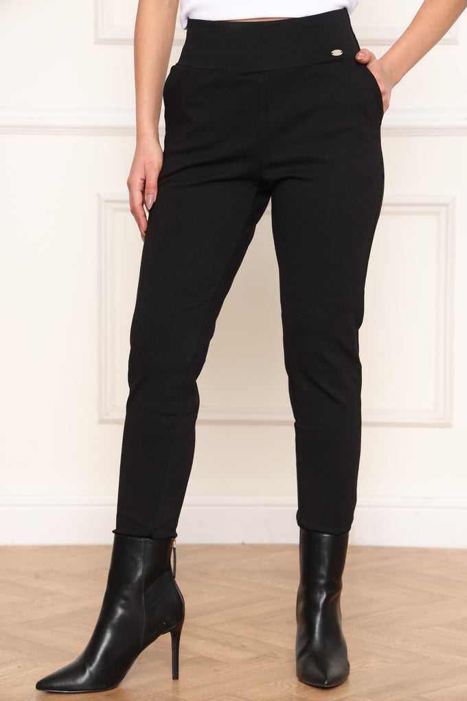 מכנסיים מחטבים חגורה גבוהה