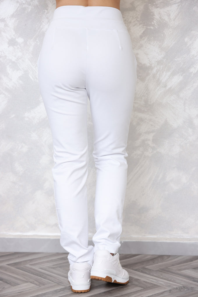 מכנסיים מחטבים חגורה גבוהה