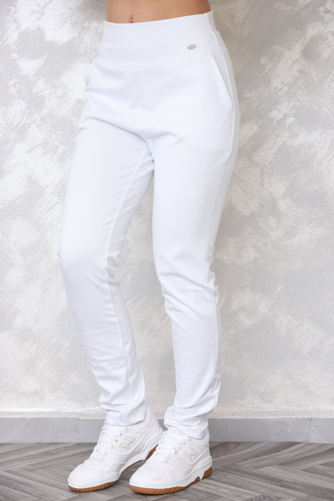 מכנסיים מחטבים חגורה גבוהה