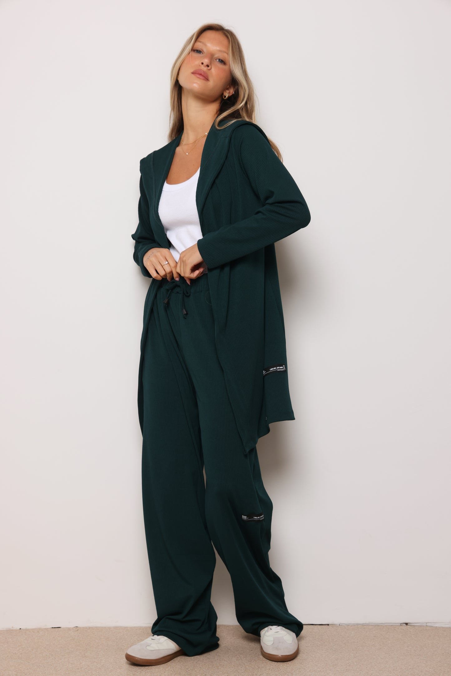 חליפת עליונית ריב