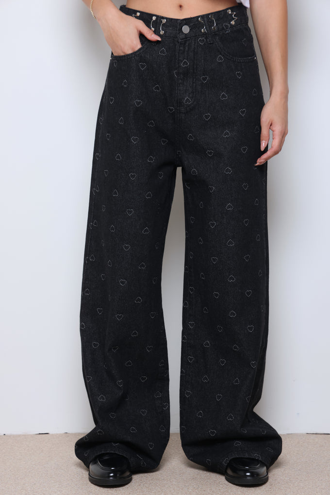 ג'ינס לבבות קרסים