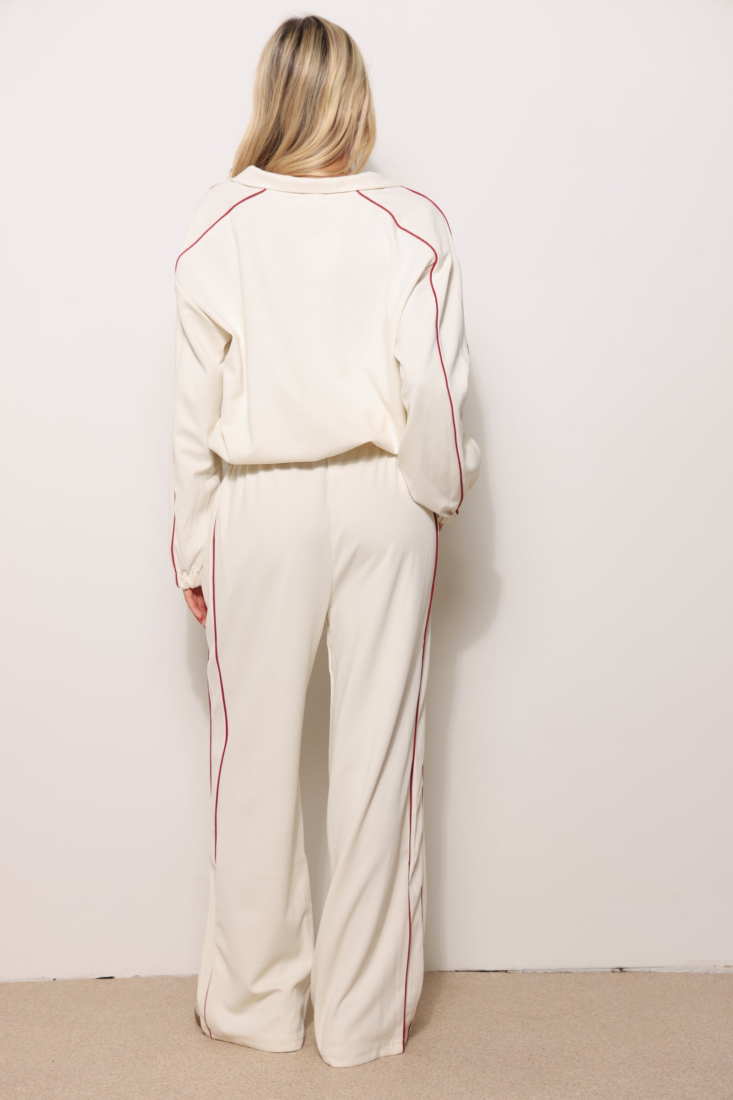 חליפת אריקה פספויל רוכסן