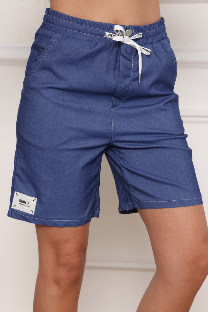 מכנסי ג'ינס קצרים כיסים