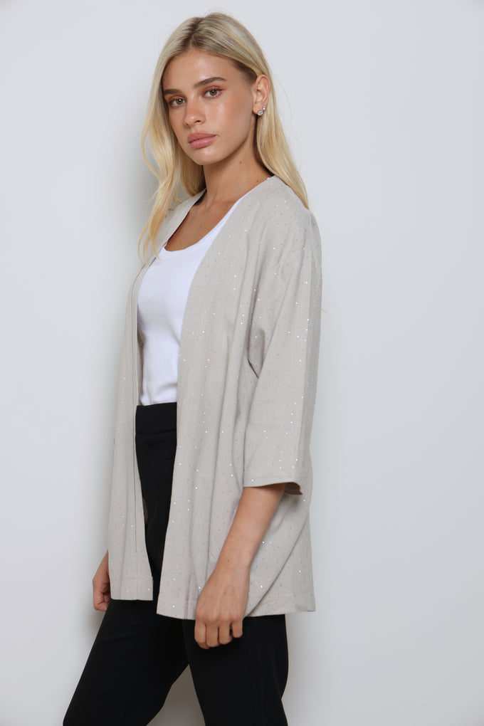 עליונית פשתן אמילי בשילוב ניטים