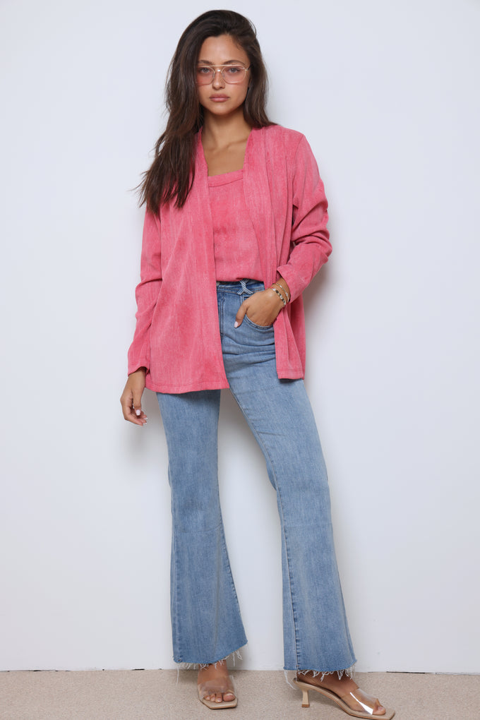 עליונית בשילוב גופייה מבד ריב סטון וואש