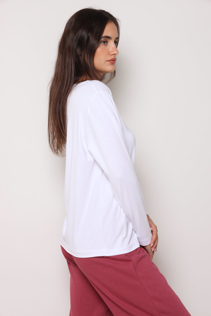 חולצת וי צווארון עבה