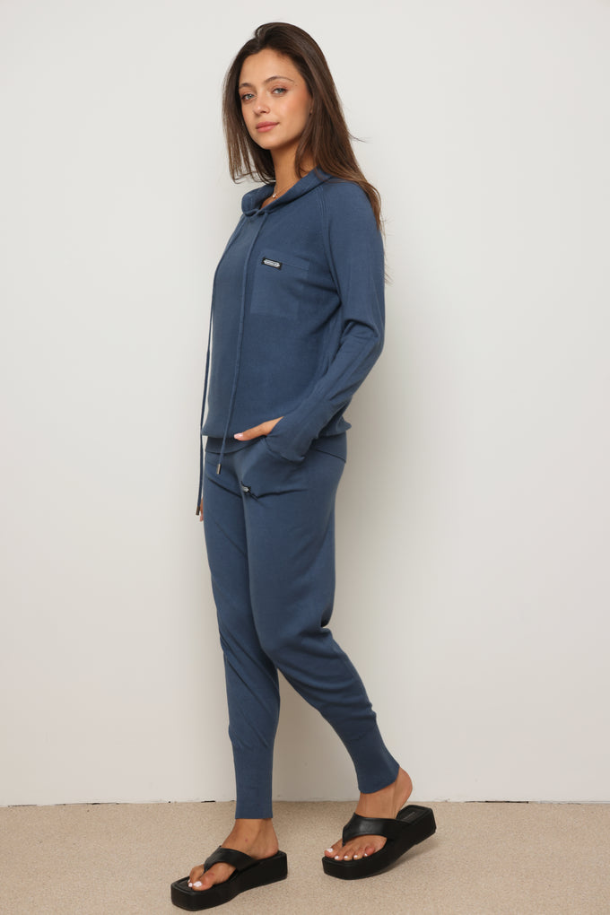 חליפת סריג קפוצ'ון