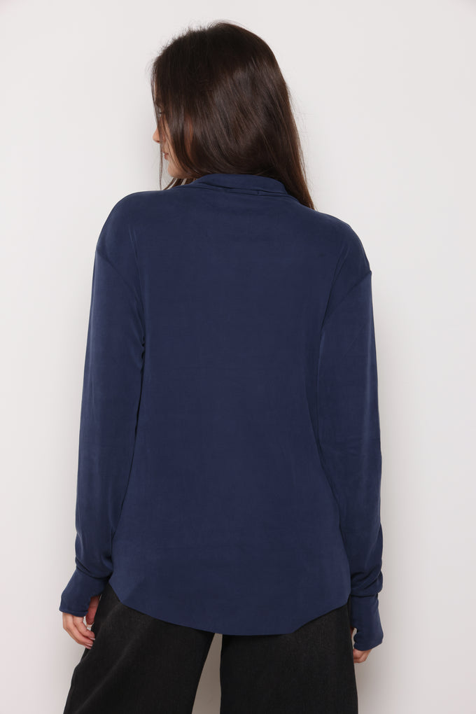 חולצת קופרו מכופתרת כפפה